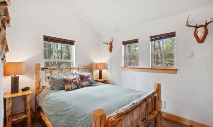 Lakeside Cabin | Whispering Pines, Flathead Lake Rental Cabins