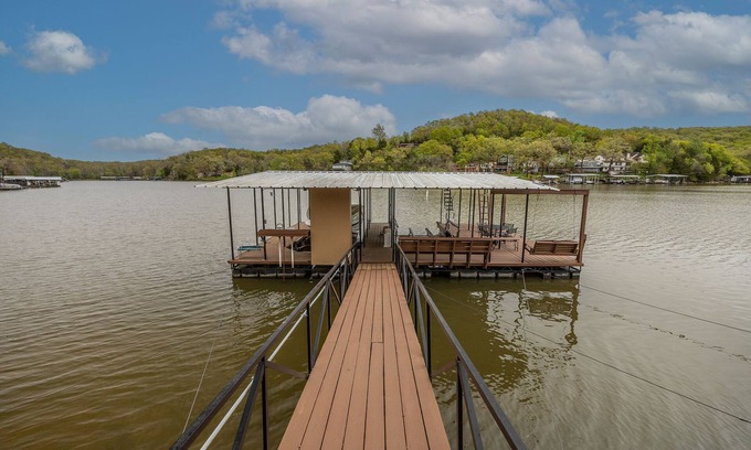 Lake of the Ozarks House | Whispering Winds - Great House on a Great Point