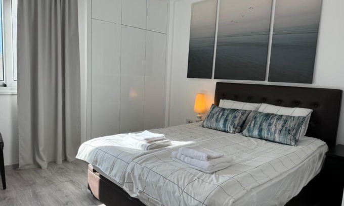 Agios Tychon Apartment | White 1-bdr apartment Agyos Tychonas