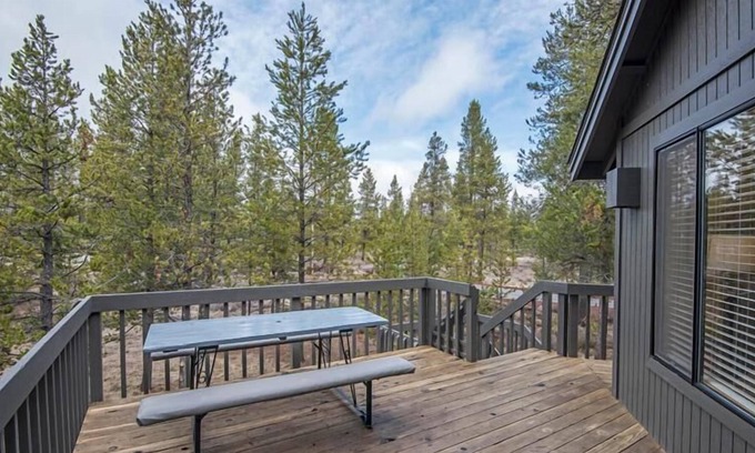 Sunriver House | White Alder 6