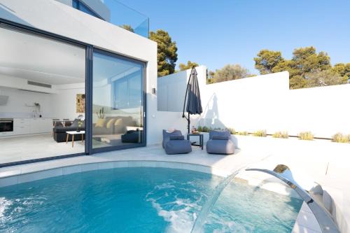 Porto Rafti Apartment | White Cliff Luxury Suites