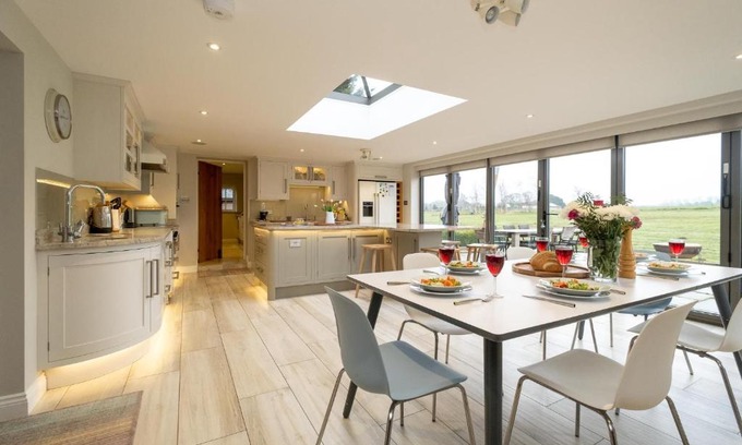 Woodbridge House | White Cottage, Iken - Aldeburgh Coastal Cottages