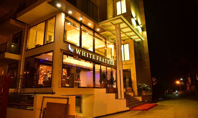 Chikkamagaluru Hotel | White Feather