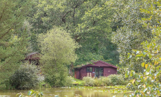Beaworthy House | WHITE HEN, family friendly, with a garden in Halwill Junction