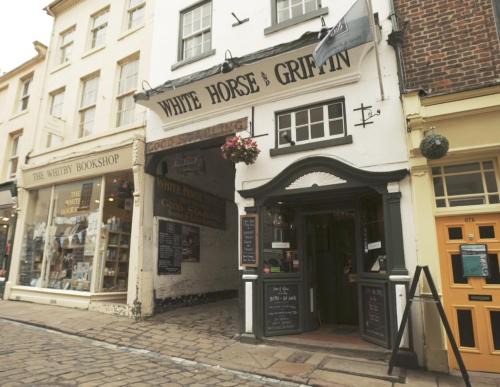 Whitby Hotel | White Horse & Griffin