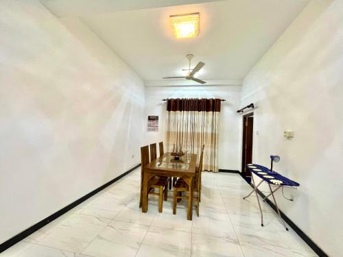 Hokandara Apartment | White House by RECO