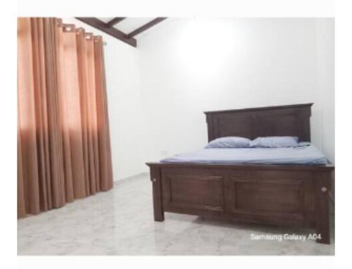 Ranala House | White house