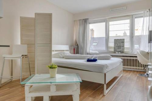 Gare Apartment | White House