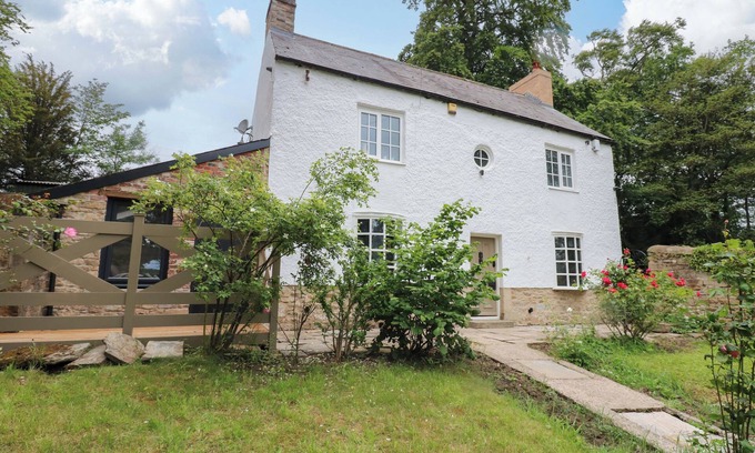 Durham Cottage | WHITE HOUSE, pet friendly, luxury holiday cottage in Durham