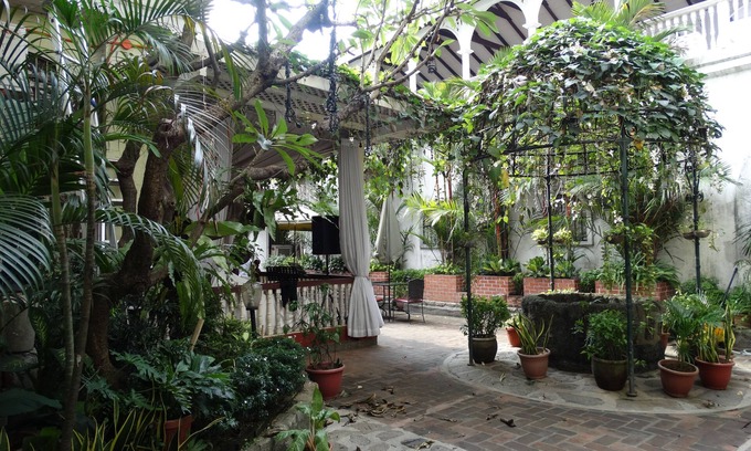 Intramuros Hotel | White Knight Hotel Intramuros
