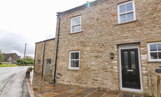 Fremington House | WHITE LEA, family friendly, character holiday cottage in Reeth