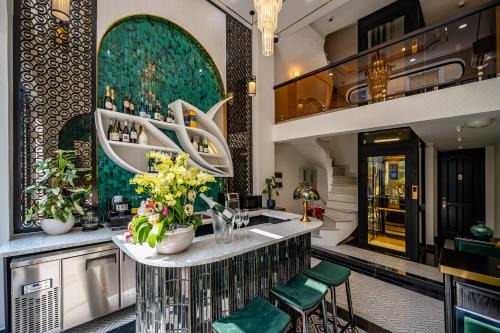 Hang Xanh Bed & Breakfast | White Lotus Boutique Hotel, Ho Chi Minh