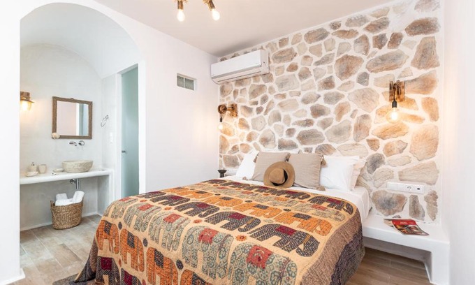 Glinado House | White Luxurious Apartment IΙI