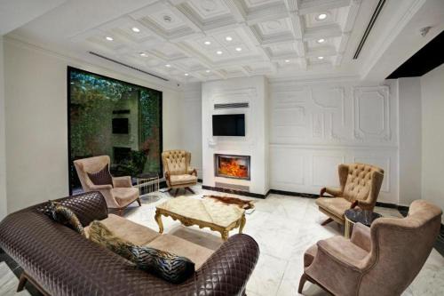 Mecidiyekoy Hotel | White Monarch Hotel