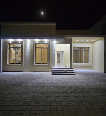 Hatta Villa | White Mountain House