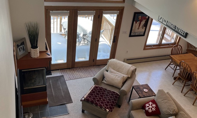 Lincoln House | White Mountain Living at its finest! Close to pool and clubhouse!