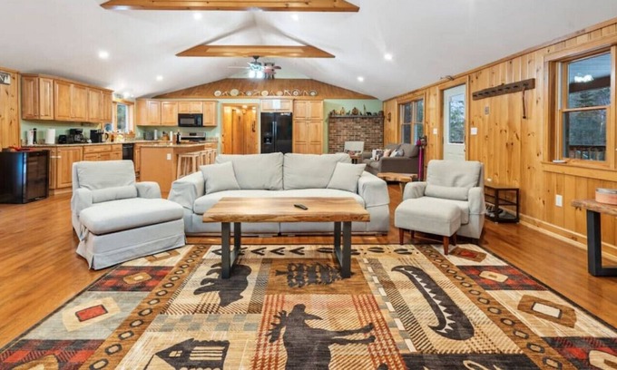 North Haverhill House | White MountainGetaway w/Hot Tub|Play area|Fire Pit