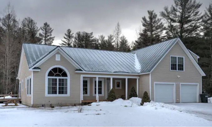 Franconia House | White Mountains Getaway - mins to Cannon and scenic spots