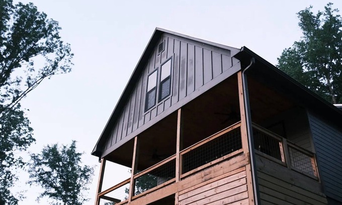 Arley House | White Oak: A Modern Lakeside Cottage - New Construction - Boat Rental