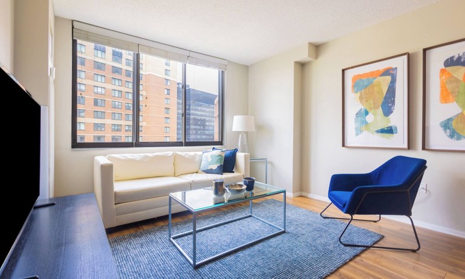 White Plains Apartment | White Plains Modern One Bedroom, Near Transit