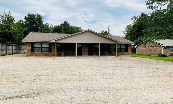 Ozone Apartment | White's Creek Hideaway 1