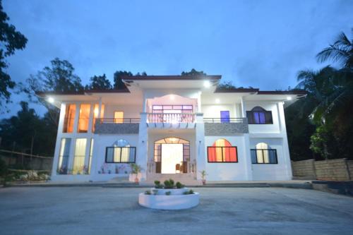 Busuanga Bed & Breakfast | White Summerville Tourist Inn