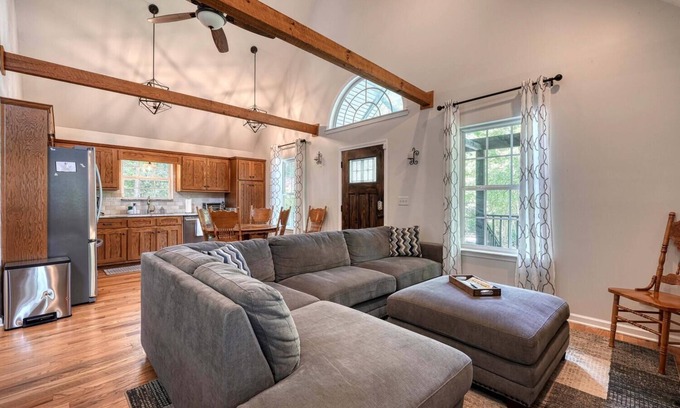 Dahlonega House | White Tail Cottage - Wineries & Hiking in Dahlonega