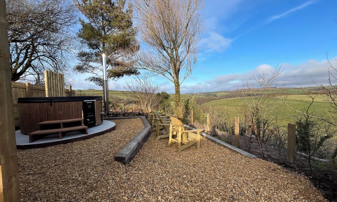 Lynton House | Whitebeam Cottage, Moor and Sea, beautiful views of Exmoor