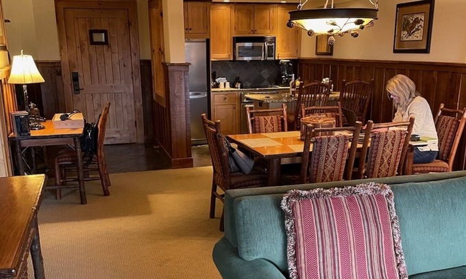 Lake Placid Resort | WhiteFace Lodge -Beautiful luxury resort in Lake Placid