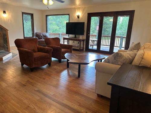 Whitefish House | Whitefish Bootjack Lake Lodge- Nestled in the Trees, Nearby Lake & Pet Friendly!