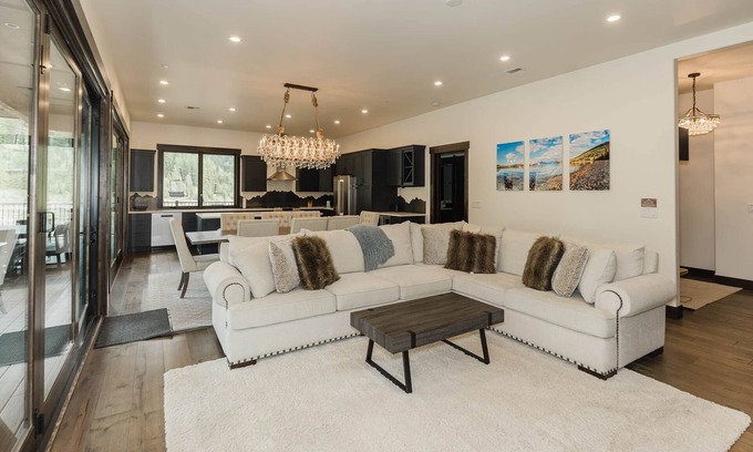 Whitefish Ski Chalet | Whitefish Mountain Slopeside 3bed3.5 Bath Sleeps 6