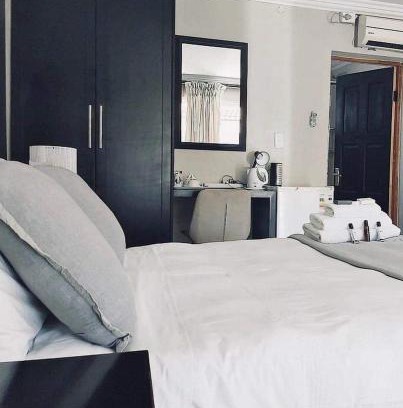 Farrarmere House | Whitehouse Lodge Benoni