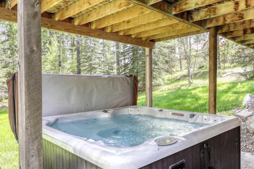Lead House | Whitetail Lodge