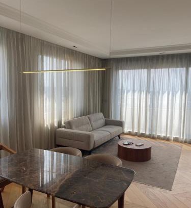 Vracar Apartment | Whole Belgrade view-jacuzzi penthouse