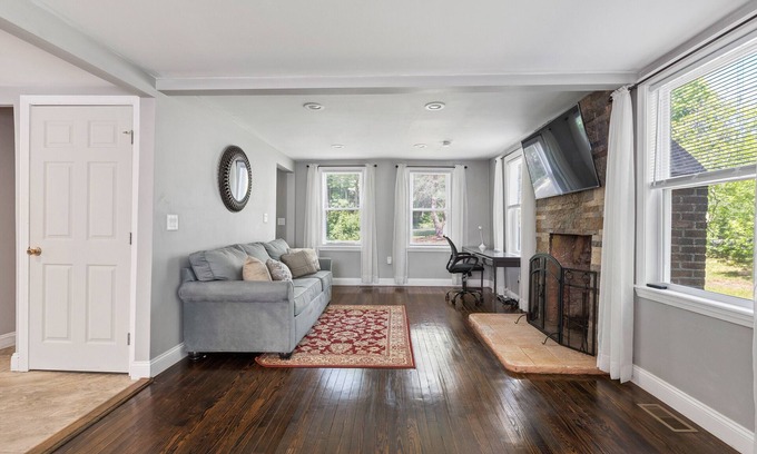 Foxboro House | Whole house Gillette Stadium Forest