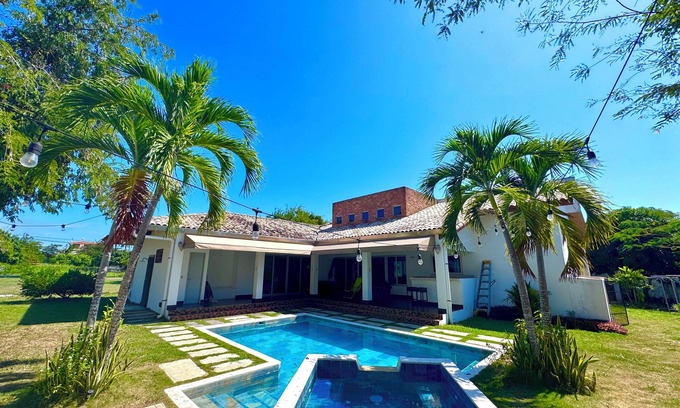 Punta Chame House | Whole house in Playa Punta Chame with pool and gazebo just steps from the ocean!
