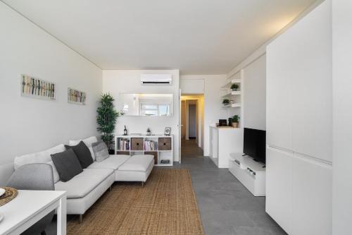 Carcavelos Apartment | WHome Study & Surf Carcavelos 1-BED by Beach & Nova SBE