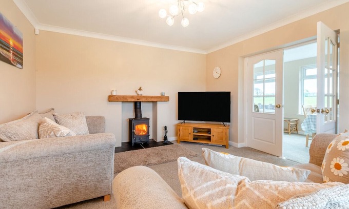 Wigton House | Wicket Thorn - Three Bedroom House, Sleeps 5