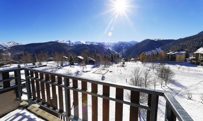 Ax-les-Thermes Apartment | Wifi, 100m from resort center, fitness, swimming pool, sauna, ski locker, 55m², Ax-Les-Thermes