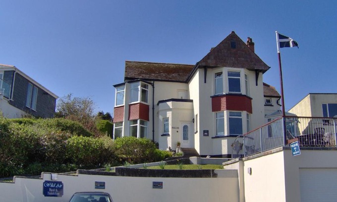 Mevagissey Bed & Breakfast | Wild Air Guest House