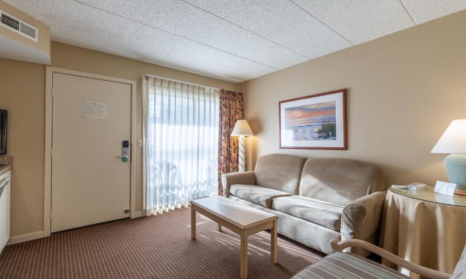 North End Apartment | Wild Dunes Inn