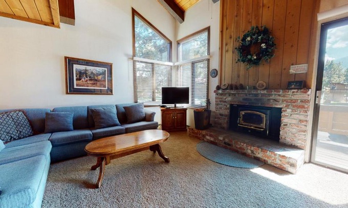 Mammoth Lakes Apartment | Wild Flower 42 Apartment