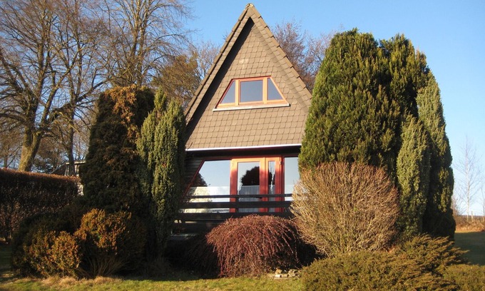 Rollesbroich House | Wild house, cozy wooden house, 850 m² fenced for your dog.