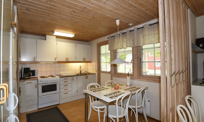 Syssleback House | Wilderness cottage at the foot of mountain Branäsberget | SE18024