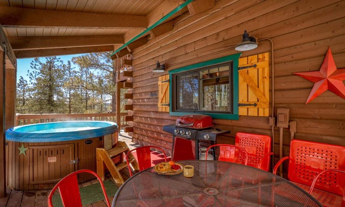 San Juan River Village Cabin | WilderRest: Cozy Mountain Home with Hot Tub, Game Room, Beautiful Views and Great Activities Nearby!