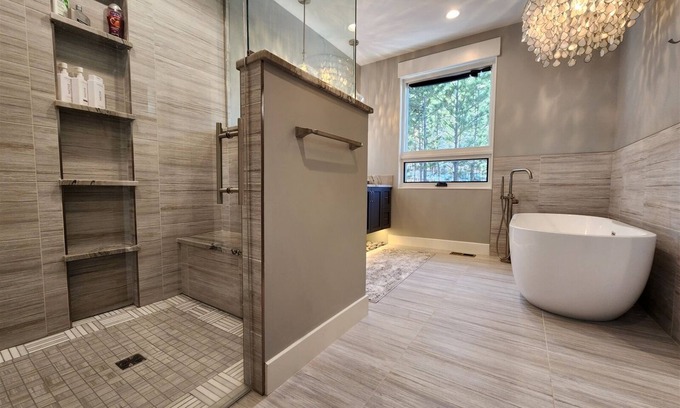 Fall River Estates House | Wildflower Retreat! Paradise on the Mountaintop!