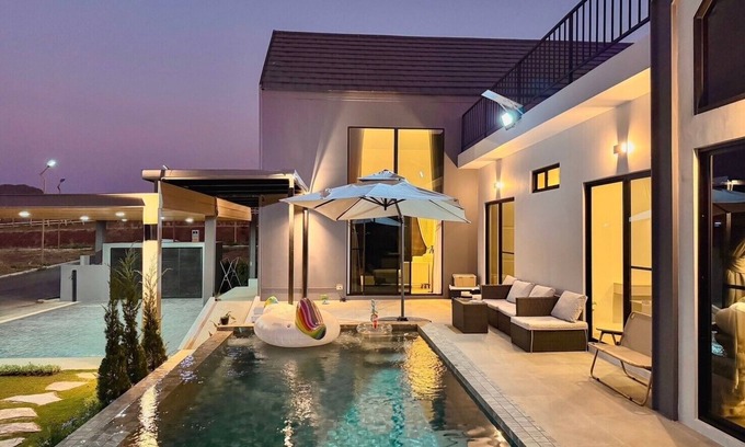 Pong Ta Long Villa | WildWildWest Pool Villa Khaoyai