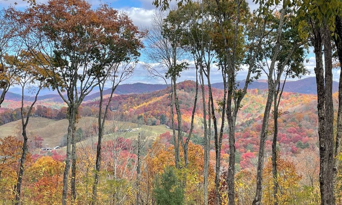 Cullowhee House | Wildwood Cabin on two acres with mountain views