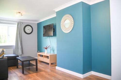 Willenhall House | Willenhall Oasis Retreat - Serene House Rental