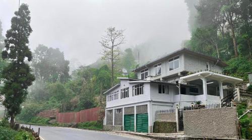 Kurseong Apartment | Williams Homestay
